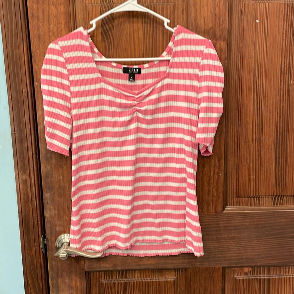 Ladies short sleeve dressy tee shirt